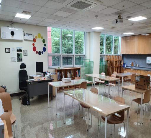 용산국제학교 교실 내 WM-251 설치 사진